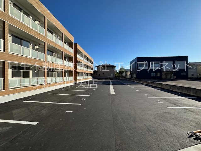 リゾナーレ鳥屋野南 駐車場
