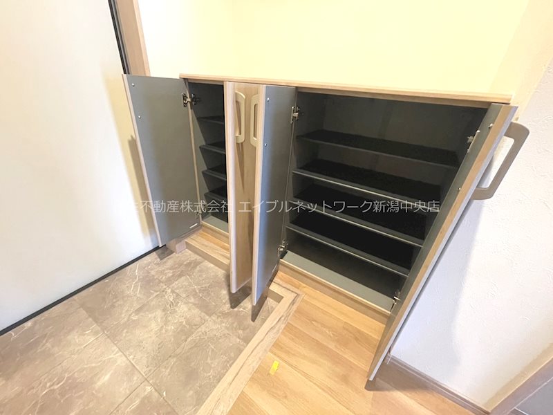 リゾナーレ鳥屋野南 収納