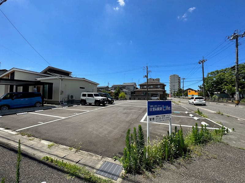 曽野木1丁目佐藤パーキング 駐車場