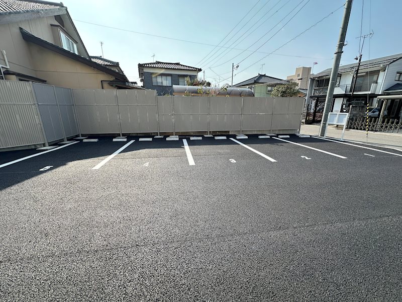 BUENA白山浦弐番館 駐車場