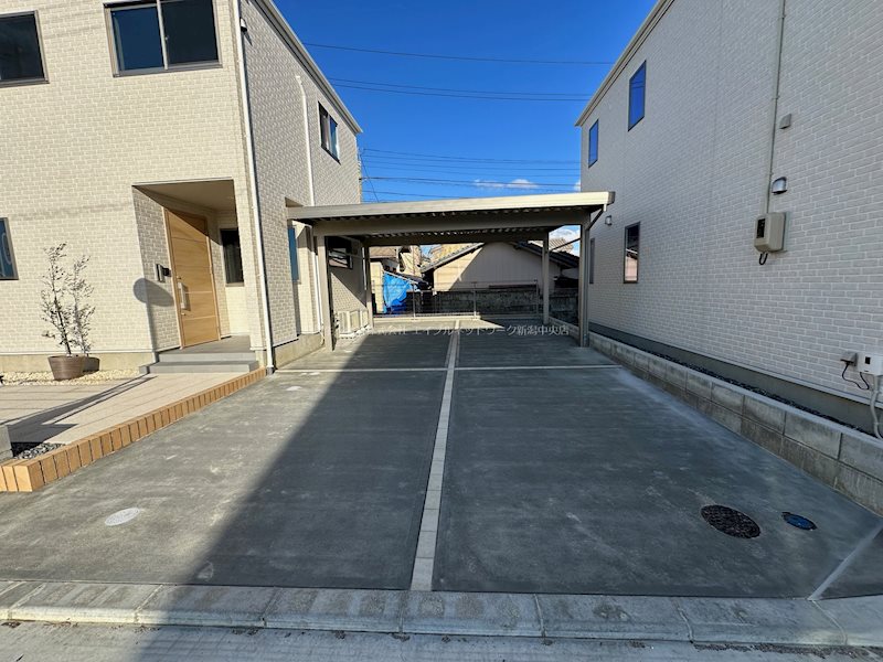 GEO CASA浜浦1号棟 駐車場