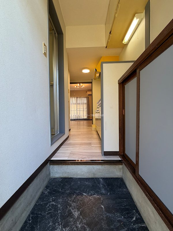 アリス新潟第4 玄関