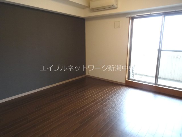 BUENA東大通 リビング