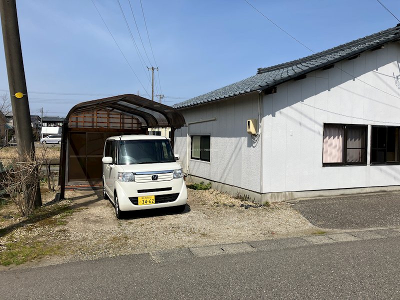 小新A貸家 駐車場