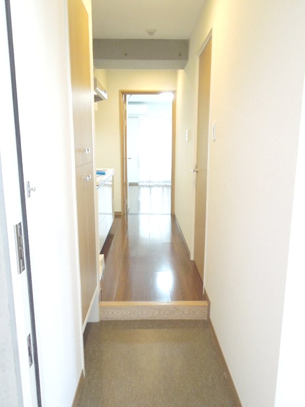 新百合和田文ビル 玄関