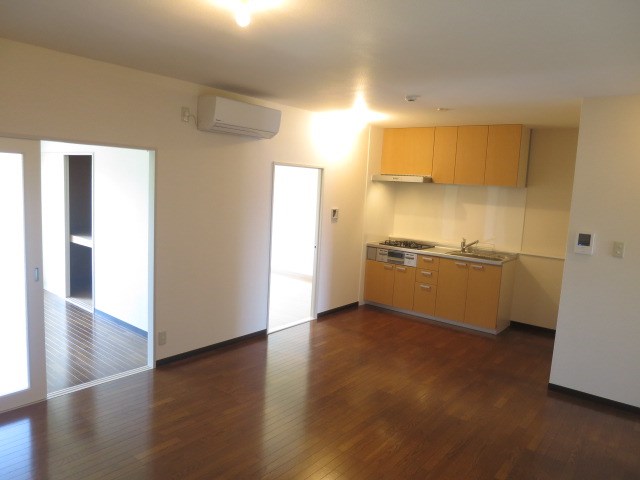 コモン・シード新百合 リビング