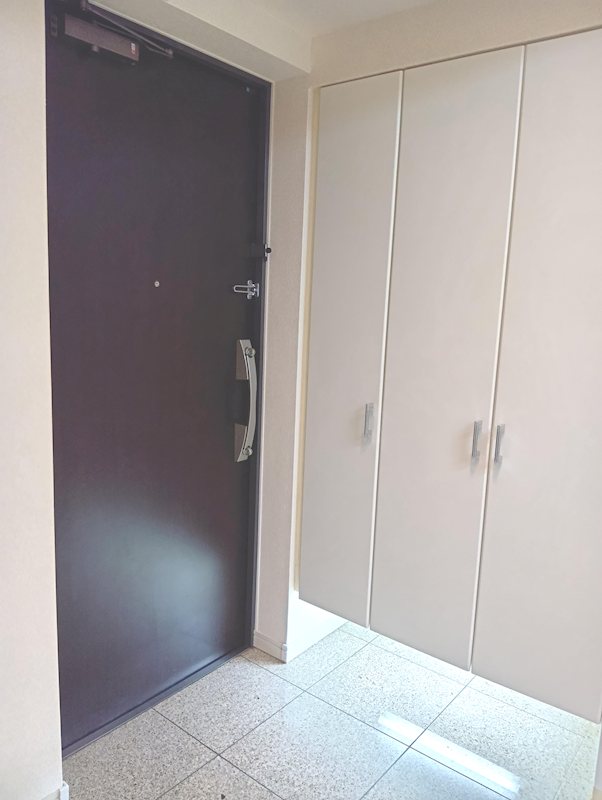 パークキューブ京王八王子Ⅱ 玄関