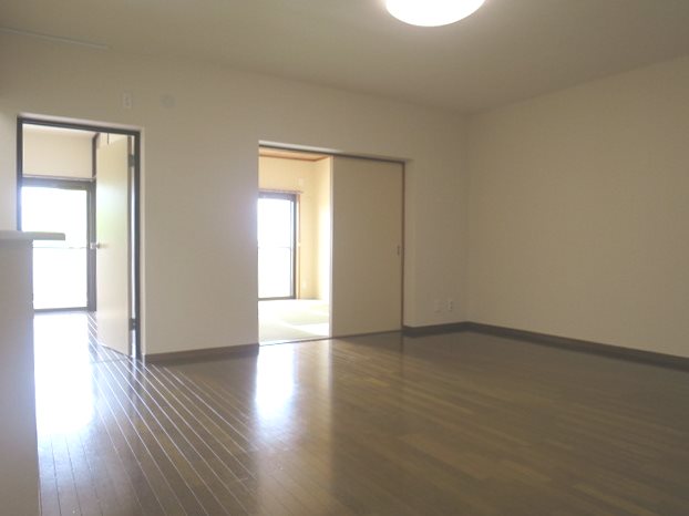 エクシアハイツ リビング