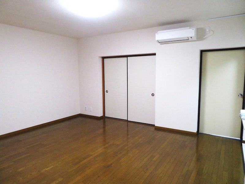 エクシアハイツ リビング