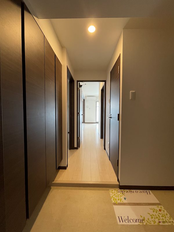 デル・スール　テラス　 玄関