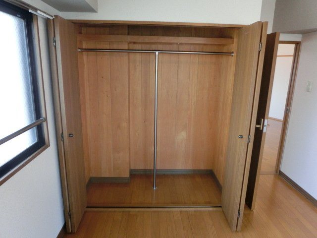 ヴィアーレマルフク南館 収納