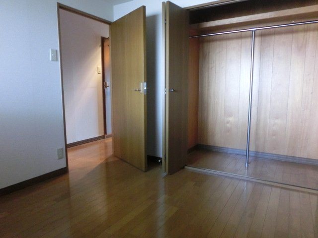 ヴィアーレマルフク南館 収納