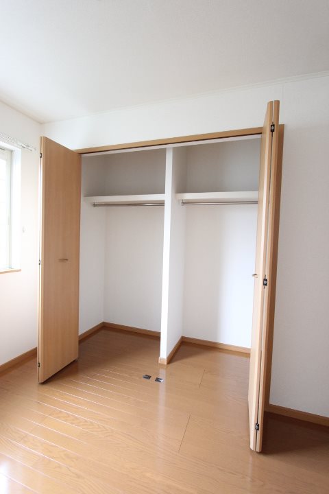 シャロームＴ 収納