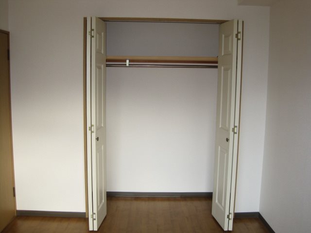 サンキャッスル岩崎 収納