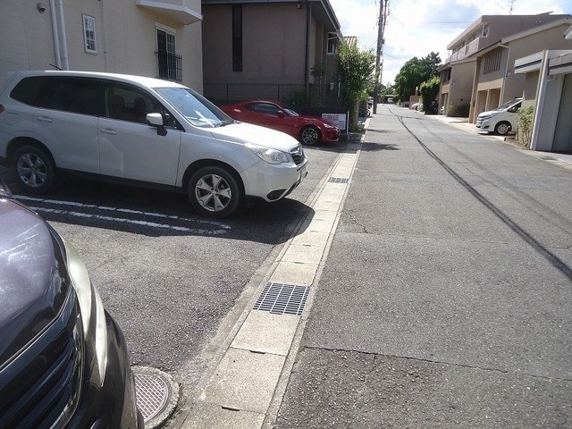 ザロイヤルオーク 駐車場