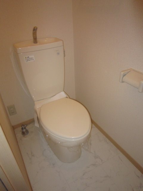 ローズコート岩根　Ａ トイレ