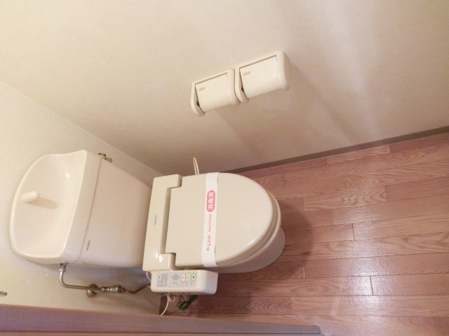 ファーレ トイレ