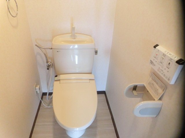 ファミーユ植田東 トイレ
