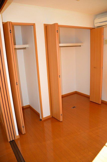 カーサ大高 収納
