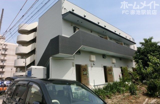 エミューロ 外観