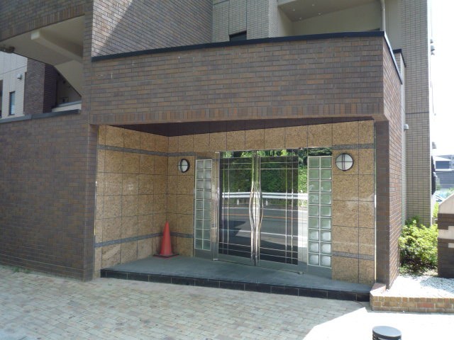 ライファスＮ水広 エントランス