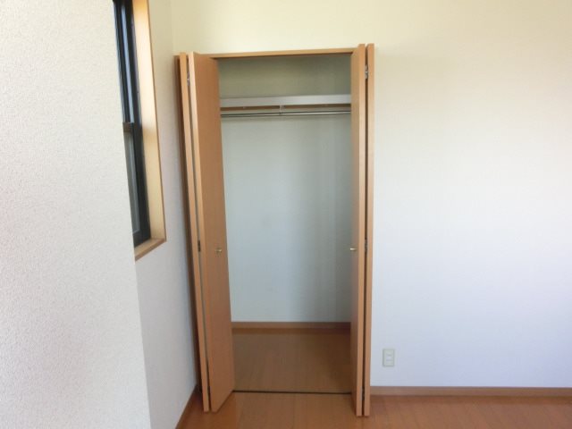 グランソレイユ水広 収納