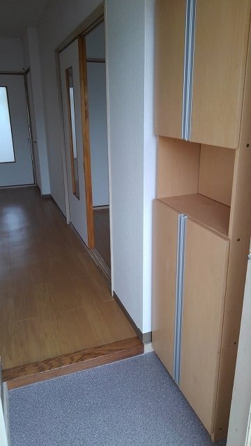 ニューシティ戸田谷 玄関