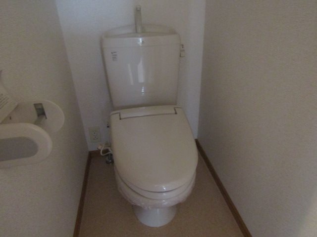 クレセント中ノ坪 トイレ