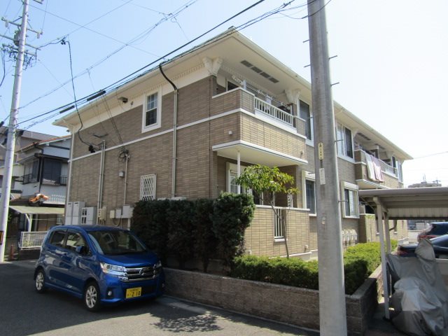 クレセント中ノ坪 外観