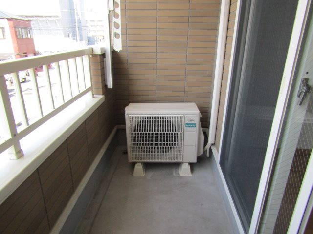 クレセント中ノ坪 ベランダ