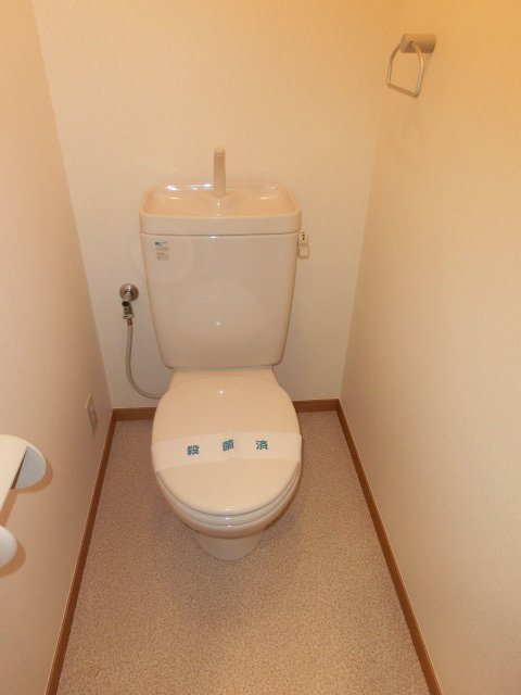 レザンヴェールIII トイレ