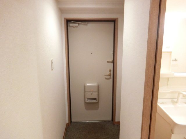 スリーウェル 玄関
