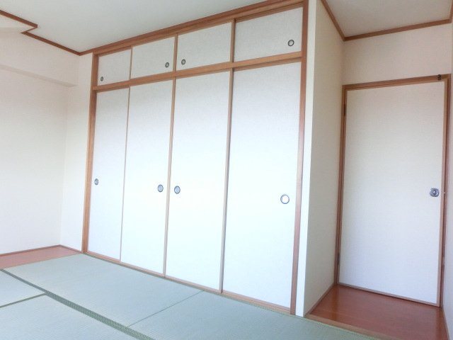 ヴィアーレマルフク北館 収納