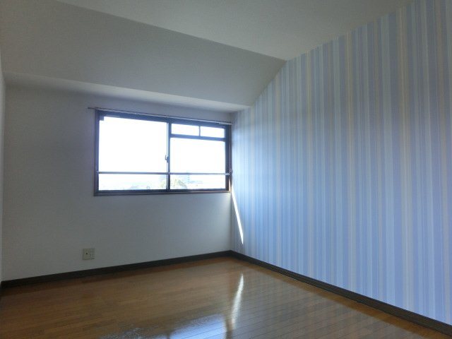 ヴィアーレマルフク北館 ベッドルーム