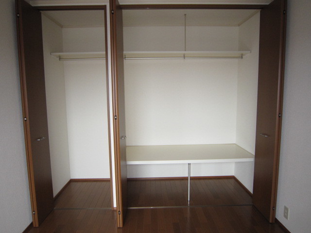 マジェスティーＡ 収納