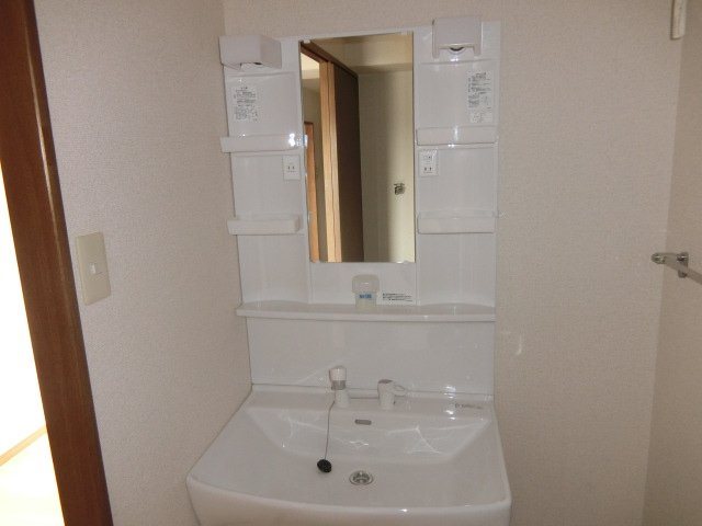 グランメール香久山 洗面所