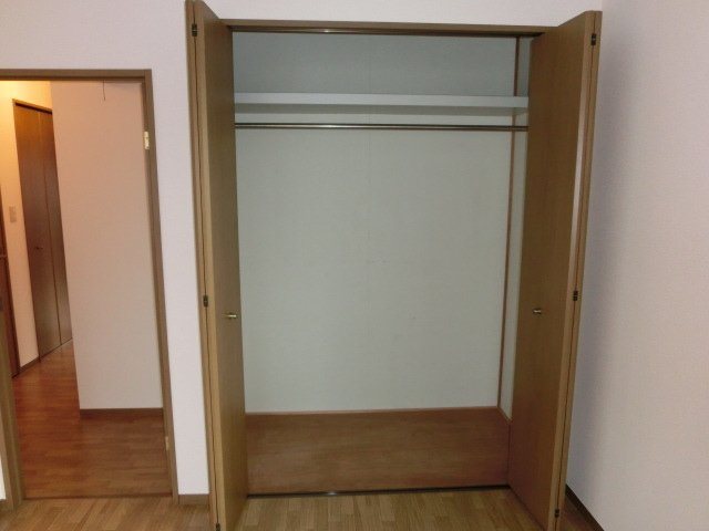 サクセス岩崎台Ｂ棟 収納