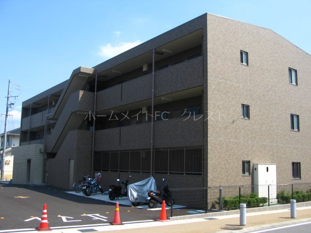 ヴィラ原山 駐車場