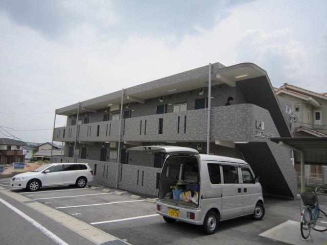  Antoine(アントワーヌ) 駐車場
