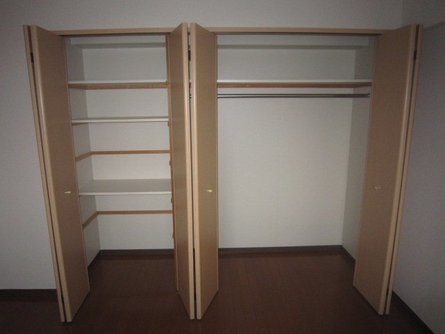 コンフォート園原 収納