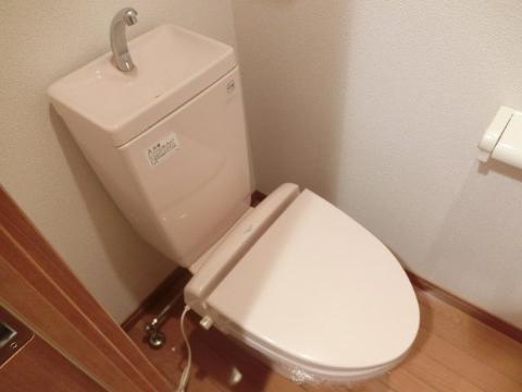 ルミエールユウキ トイレ
