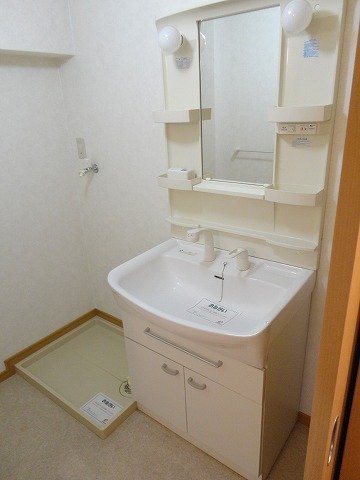 ラモーリ緑 洗面所