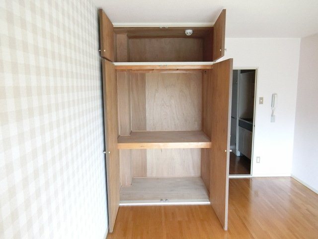 レナ三宅 収納