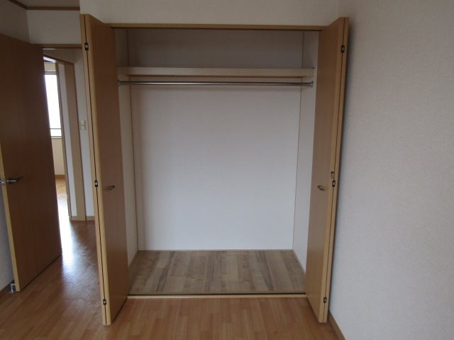パセオみどり 収納