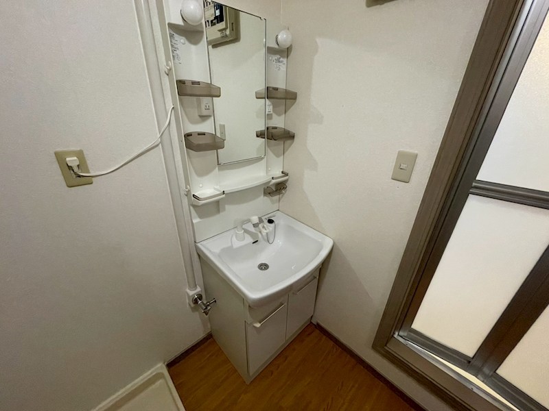 グレイストウフジ滝の水 洗面所