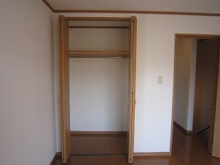 ヨーロピアンシャレー諸の木 収納
