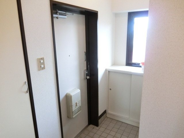 ラフォーレ杁ヶ池 玄関