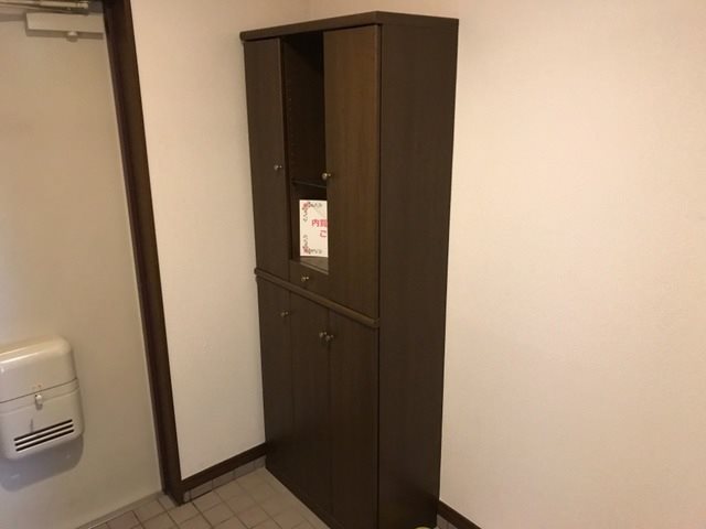 ヴィオラ日進 玄関