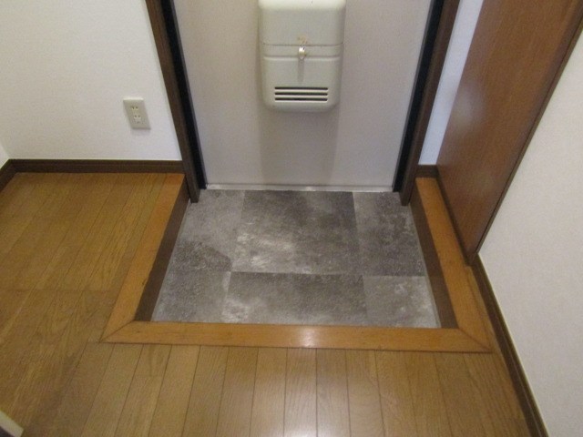 ジョイフル音貝 玄関