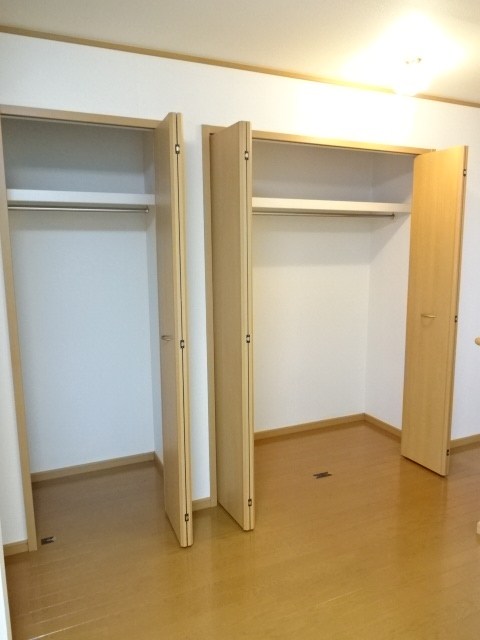 ガーデンセトルＢ 収納